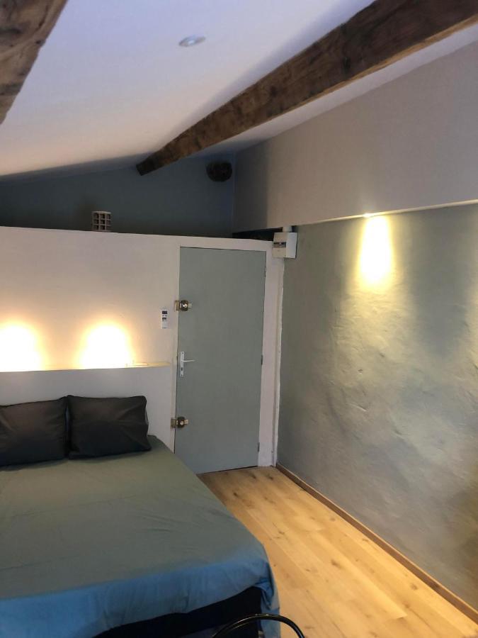 Arles: Studio De La Place Εξωτερικό φωτογραφία